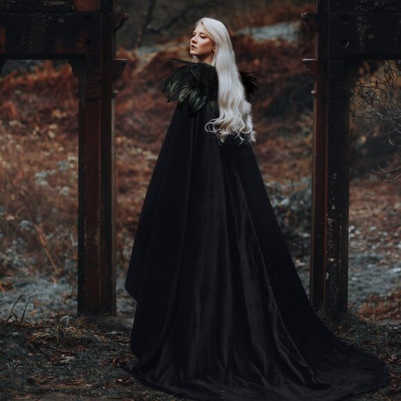 Women Feather Collar Velvet Cloak Vampire Cape Witch Queen Cosplay Costume - Picture 6 of 8